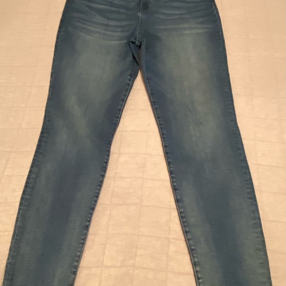 Kut from the Kloth womens jeans. High rise toothpick skinny, size 14